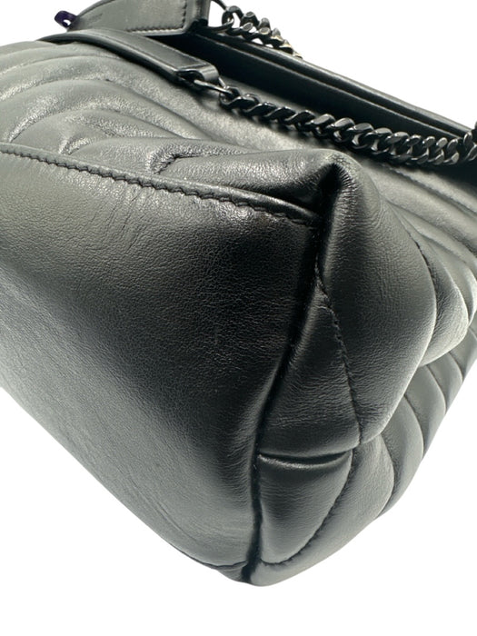 Yves Saint Laurent Black Leather Chevron Shoulder & Crossbody Straps Chain Bag Black / Medium