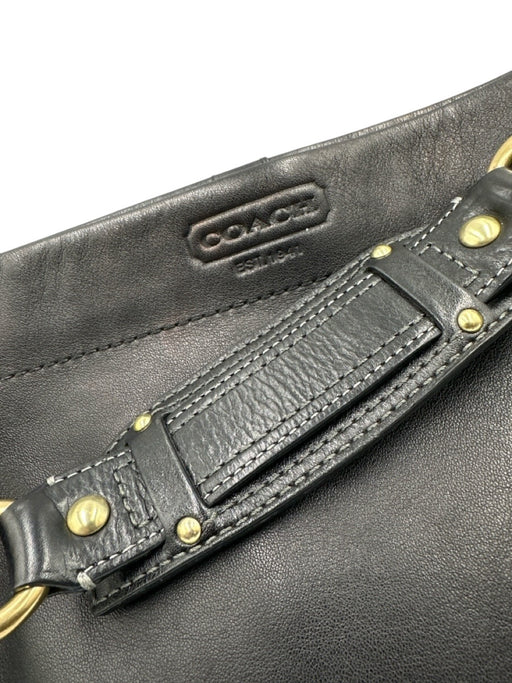 Coach Black Brass Hardware Zip Top Hobo Shoulder Bag Black / M