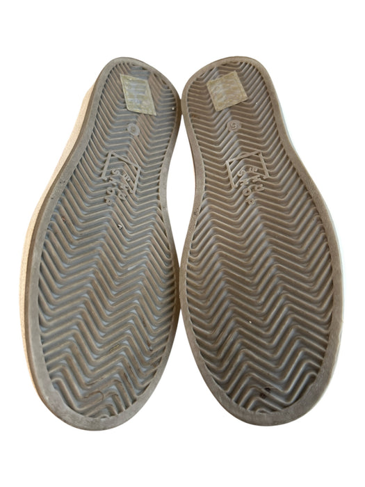Shu Shop Shoe Size 5 White & Pink Manmade Material Almond Toe Star Design Shoes White & Pink / 5
