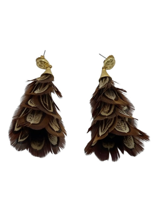Brackish Brown & Gold Feathers Pheasant Hammered Detail Dangle Earrings Brown & Gold