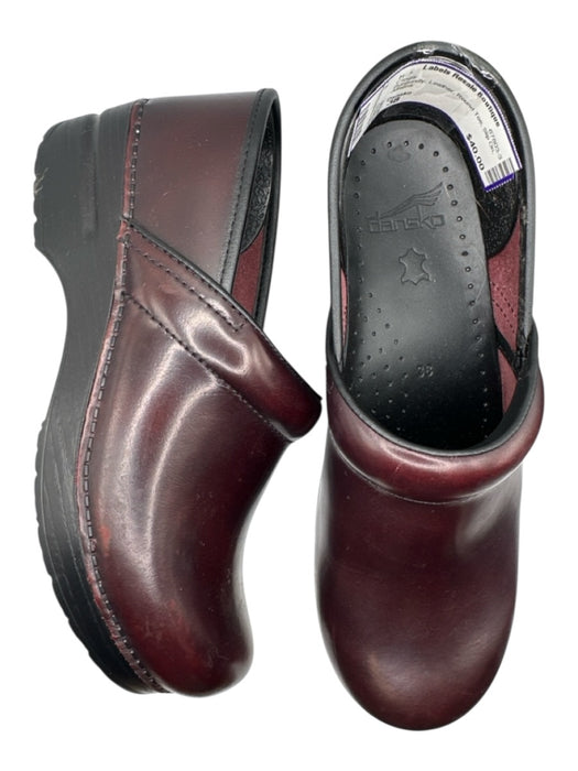 Dansko Shoe Size 38 Burgundy Leather Round Toe Slip On Clogs Burgundy / 38