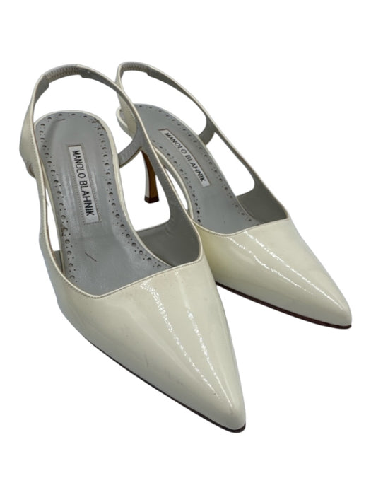Manolo Blahnik Shoe Size 36 Cream Leather Pointed Toe Patent Slingback Pumps Cream / 36