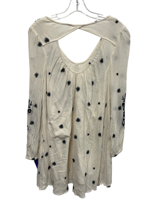 Free People Size XS White & Black Rayon Long Sleeve Gauze Cut Out Back Dress White & Black / XS