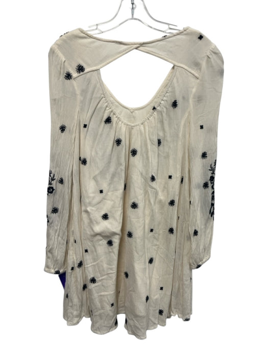 Free People Size XS White & Black Rayon Long Sleeve Gauze Cut Out Back Dress White & Black / XS