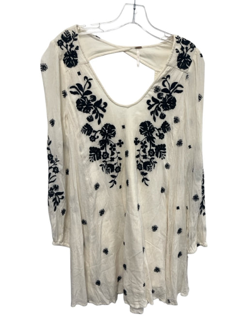 Free People Size XS White & Black Rayon Long Sleeve Gauze Cut Out Back Dress White & Black / XS