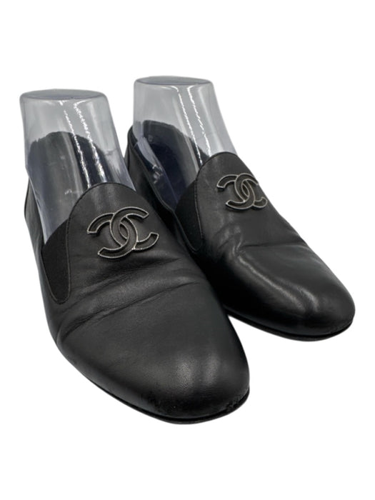 Chanel Shoe Size 38 Black Lamb leather Almond Toe Interlocking CC Loafers Black / 38