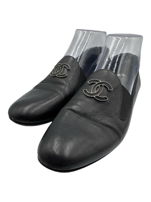 Chanel Shoe Size 38 Black Lamb leather Almond Toe Interlocking CC Loafers Black / 38