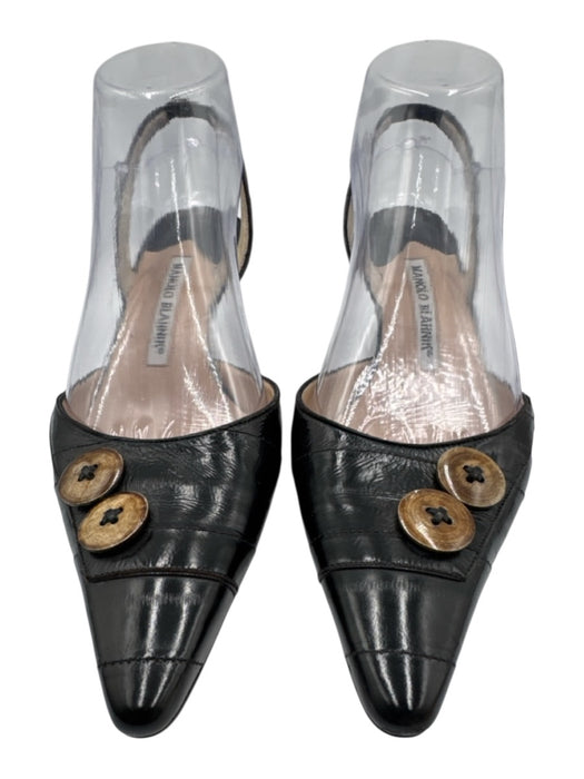 Manolo Blahnik Shoe Size 38 Black Eel Skin Pointed Toe Button Detail Pumps Black / 38