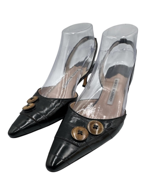 Manolo Blahnik Shoe Size 38 Black Eel Skin Pointed Toe Button Detail Pumps Black / 38