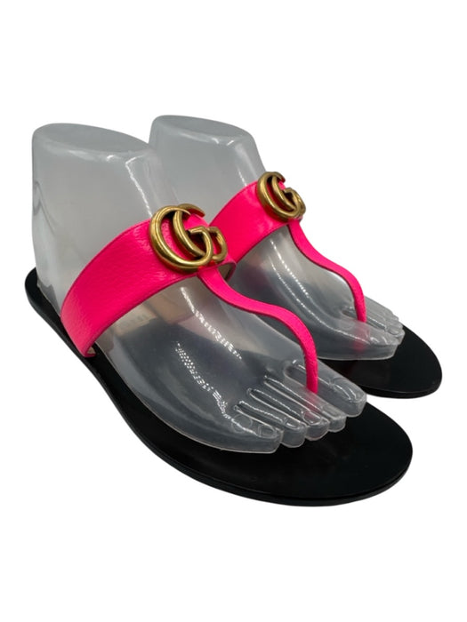 Gucci Shoe Size 39 Black & Pink Leather Loop T Toe Flat Sandals Black & Pink / 39