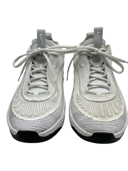 Nike Shoe Size 8.5 White, Blue, Black Synthetic Round Toe Textured Sneakers White, Blue, Black / 8.5