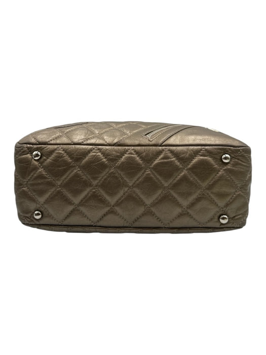 Chanel Gold Taupe Leather Chain Strap Quilted Interlocking CC Zip Close Bag Gold Taupe / Small