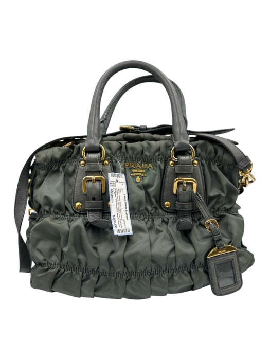 Prada Green Nylon Leather trim Logo Pleated Zip Bag Green / Medium