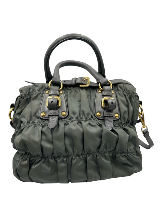 Prada Green Nylon Leather trim Logo Pleated Zip Bag Green / Medium