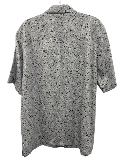 Theory NWT Size L Black & White Lyocell All Over Print Buttons Short Sleeve Black & White / L