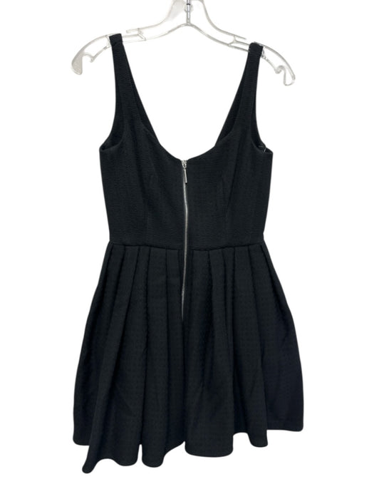 Alexis Size XS Black Cotton Blend Sleeveless Pleated Mini Pockets Dress Black / XS