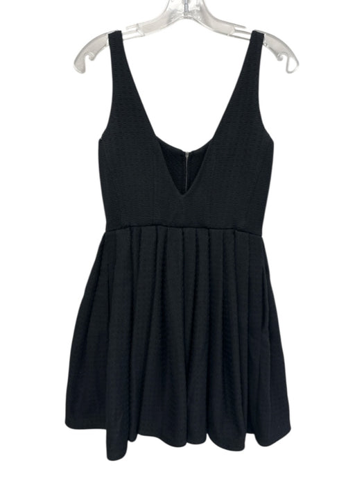 Alexis Size XS Black Cotton Blend Sleeveless Pleated Mini Pockets Dress Black / XS