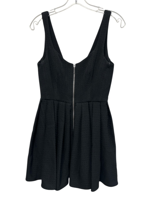 Alexis Size Medium Black Cotton Blend Sleeveless Pleated Mini Pockets Dress Black / Medium