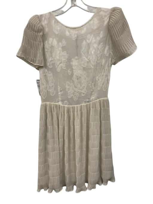 Loveshackfancy Size Small Off White Viscose Blend Floral Embossed Mini Dress Off White / Small