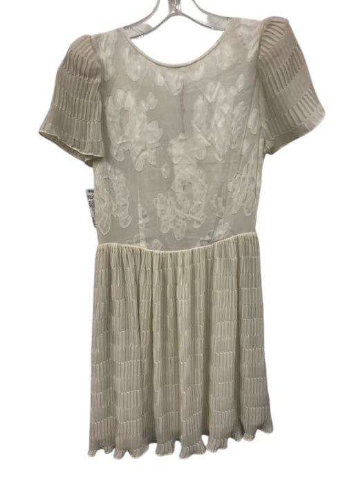 Loveshackfancy Size Small Off White Viscose Blend Floral Embossed Mini Dress Off White / Small