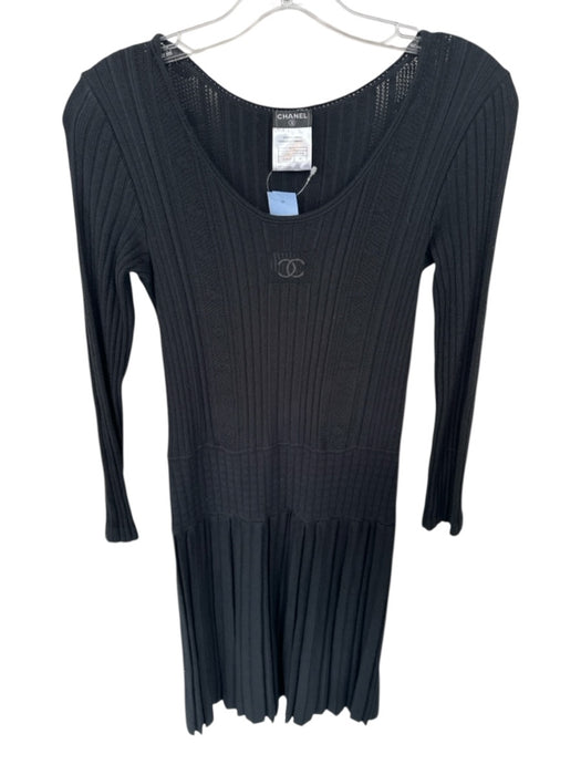 Chanel Size 40 Black Viscose Long Sleeve Knit Ribbed Pleat Detail Dress Black / 40