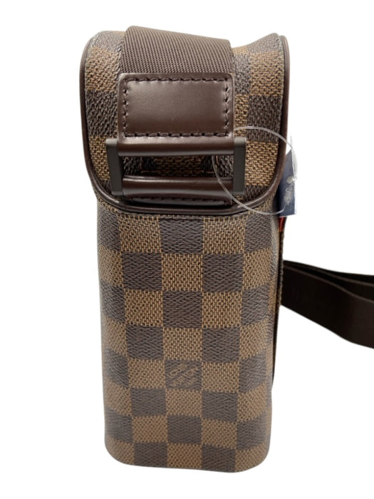 Louis Vuitton Brown Coated Canvas Damier Ebene Zip Close Front Pocket Bag Brown / PM