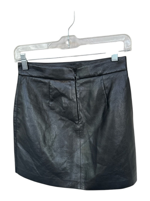 Wilfred Size 2 Black Vegan Leather High Waist Slit Mini Skirt Black / 2