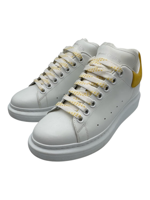 Alexander McQueen Shoe Size 39 White & Gold Leather Lace Up Platform Sneakers White & Gold / 39