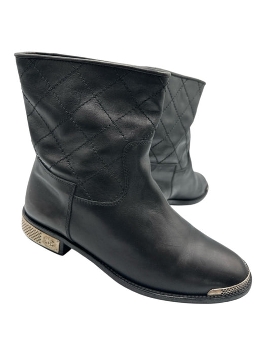 Chanel Shoe Size 39.5 Black Leather silver tone hardware Diamond Stitch Boots Black / 39.5