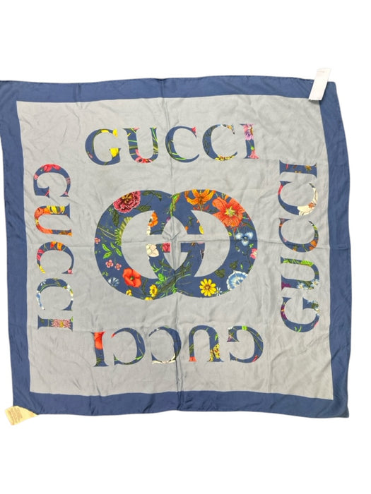 Gucci Blue & Multi Silk Floral Logo Square scarf Blue & Multi / 90 cm