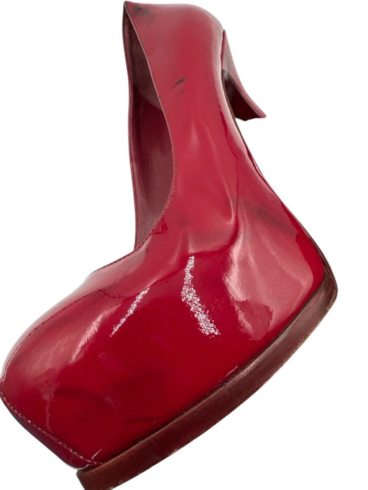 Yves Saint Laurent Shoe Size 40 Red Leather Patent Stilletto Platform Pumps Red / 40