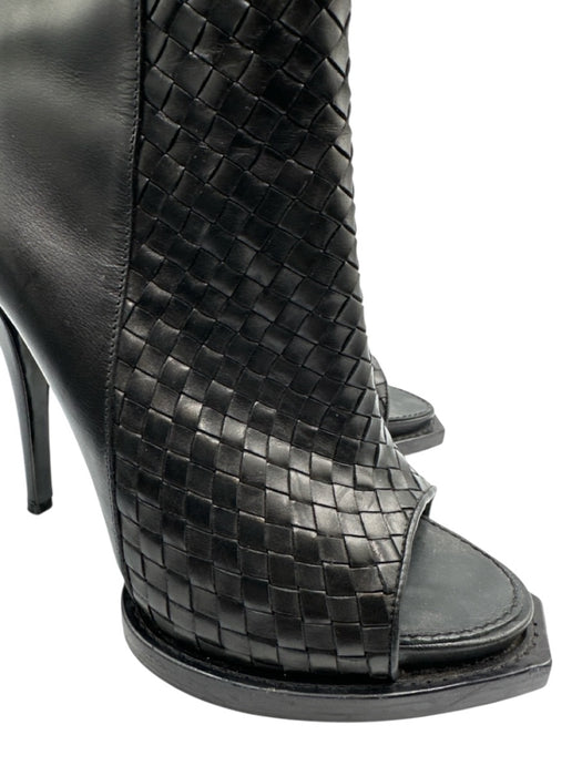 Givenchy Shoe Size 40 Black Leather Woven Detail Zip Close Open Toe Heels Black / 40