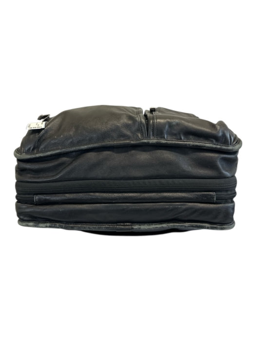 Tumi AS IS Black Leather Solid Satchel Men's Accessories Black