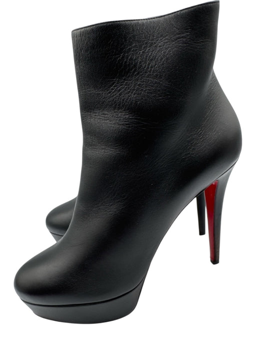 Christian Louboutin Shoe Size 42 Black Leather Side Zip Stilletto Ankle Booties Black / 42