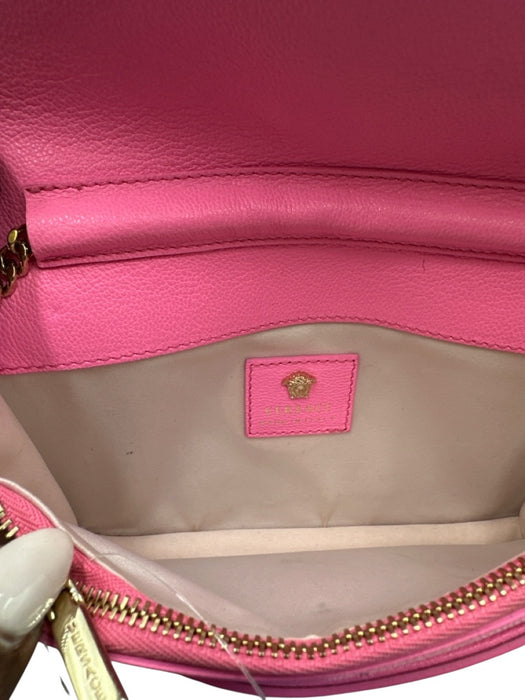 Versace Pink Leather Magnetic Flap Logo Crossbody Gold Hardware Bag Pink / S