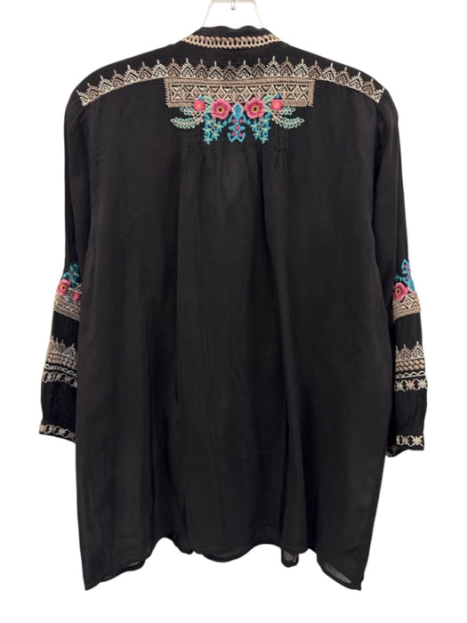 Johnny Was Size M Black Cupra Rayon Floral Embroidered 3/4 Button 3/4 Sleeve Top Black / M