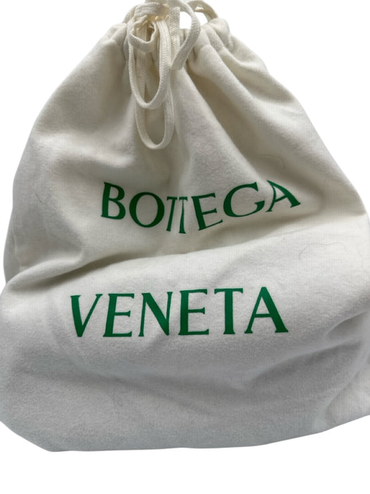 Bottega Veneta Black Leather Zip Close Handbag Knot Detail Dust Bag Incl. Bag Black / S