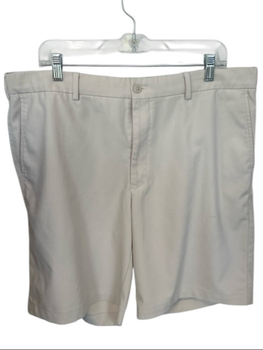Peter Millar Size 38 Cream Polyester Belt Loops Front & back pockets Golf Shorts Cream / 38