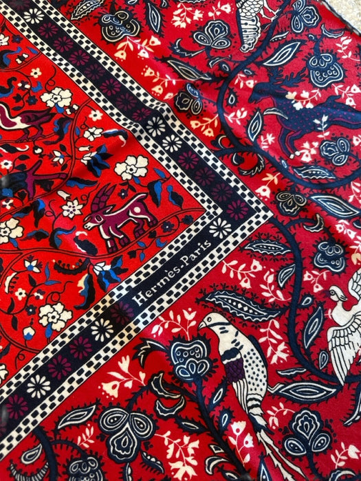 Hermes Red, White, Blue Cashmere & Silk Pasley Floral Print scarf Red, White, Blue / 140cm