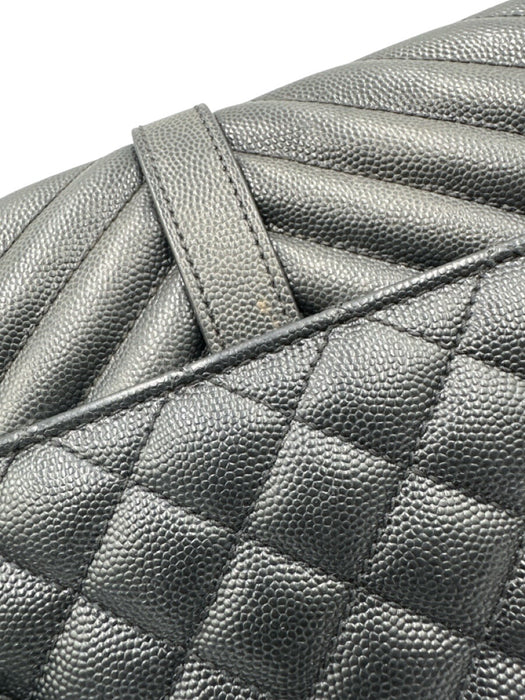 Yves Saint Laurent Black Sheepskin Magnetic Flap Quilted Chevron Bag Black / L