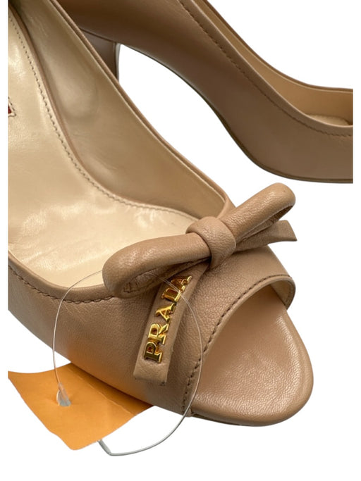 Prada Shoe Size 38 Pink Beige Leather Bow Peep Toe Mid Heel Pumps Pink Beige / 38