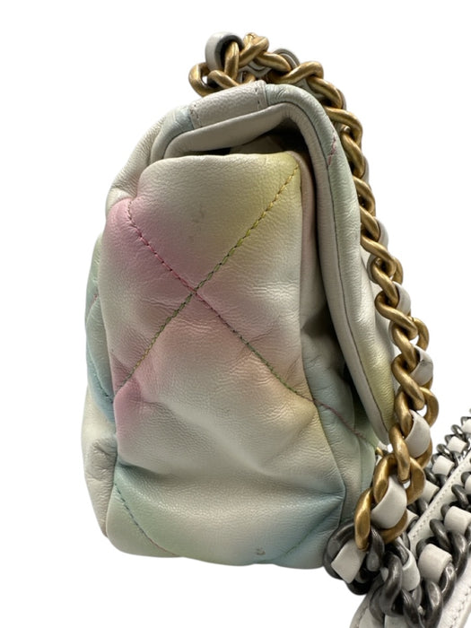 Chanel White & Multi Leather Flap Quilted Dual Tone Chain Interlocking CC Bag White & Multi / Small