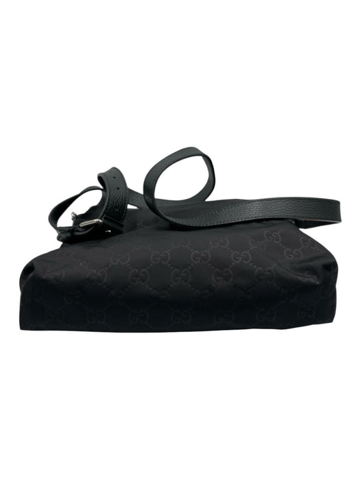 Gucci Black Nylon & Leather Zip Close Crossbody Fabric Block Guccissima Bag Black