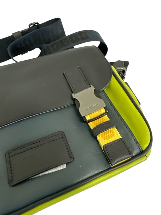 Coach Black & Green Leather Solid Messenger Men's Bag Black & Green