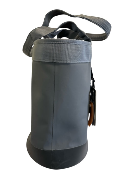 Yeti NWT Gray Solid Tote Men's Bag Gray