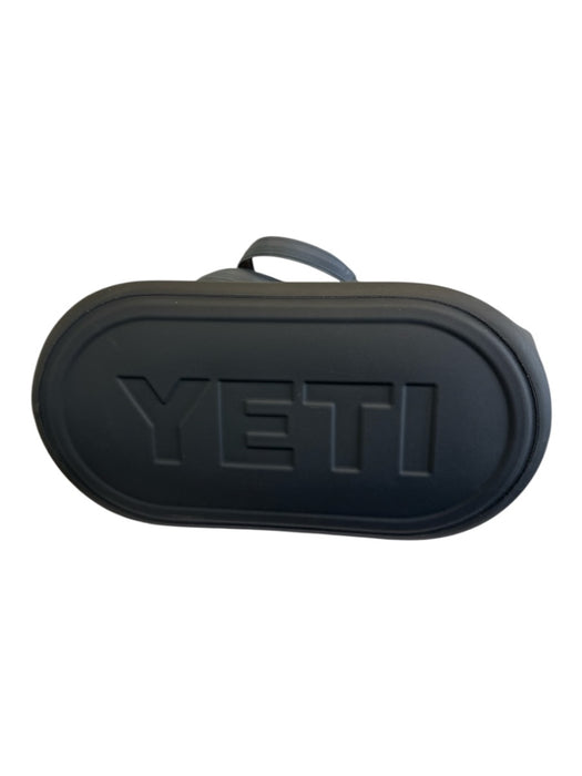 Yeti NWT Gray Solid Tote Men's Bag Gray