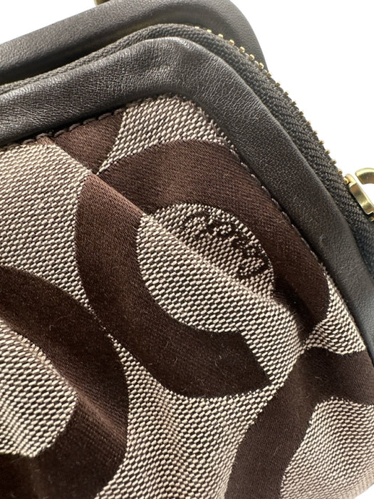 Coach Brown & Beige Canvas & Leather Brass Hardware Kiss Lock Y2K Shoulder Bag Brown & Beige / S