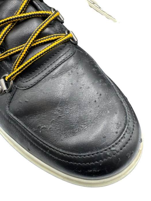 Gucci Shoe Size 9 AS IS Black Leather Solid Sneaker Men's Shoes Black / 9
