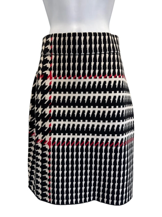 Akris Punto Size 8 White, Black, Red Wool Houndstooth Zip Up Jacket Skirt Set White, Black, Red / 8