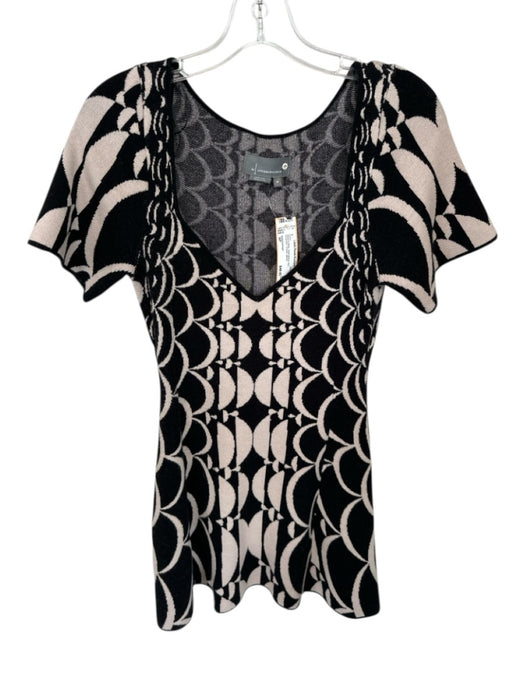 Anthropologie Size SP Black & White Short Sleeve Knit Geometric V Neck Dress Black & White / SP